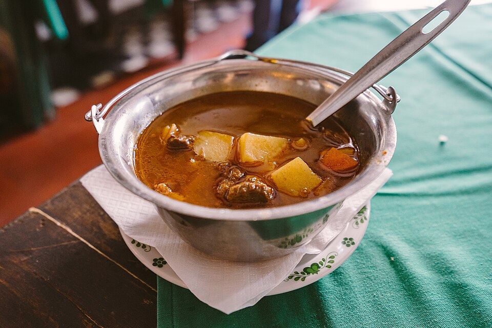 Gulaschsuppe