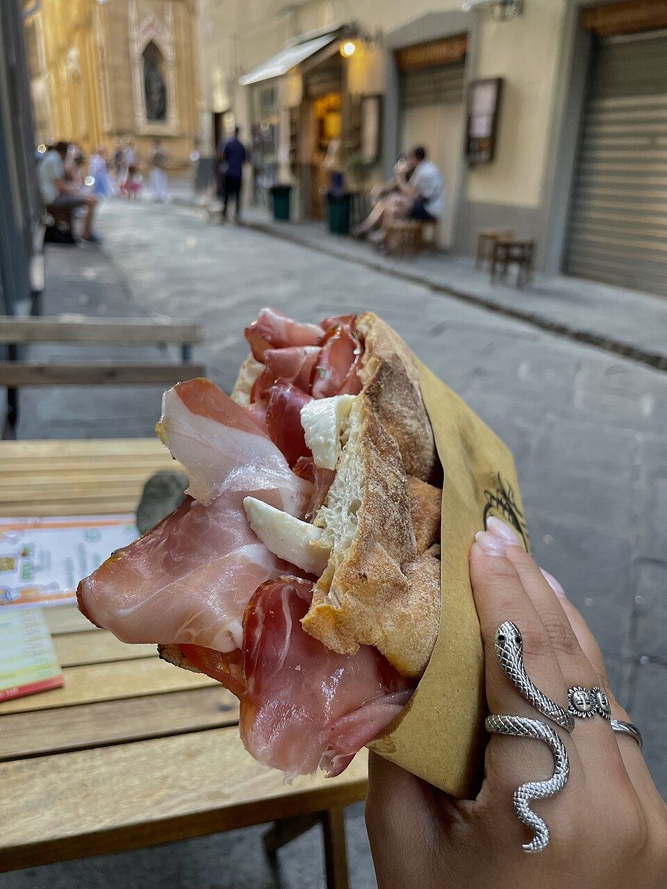 Schiacciata all'olio toscana